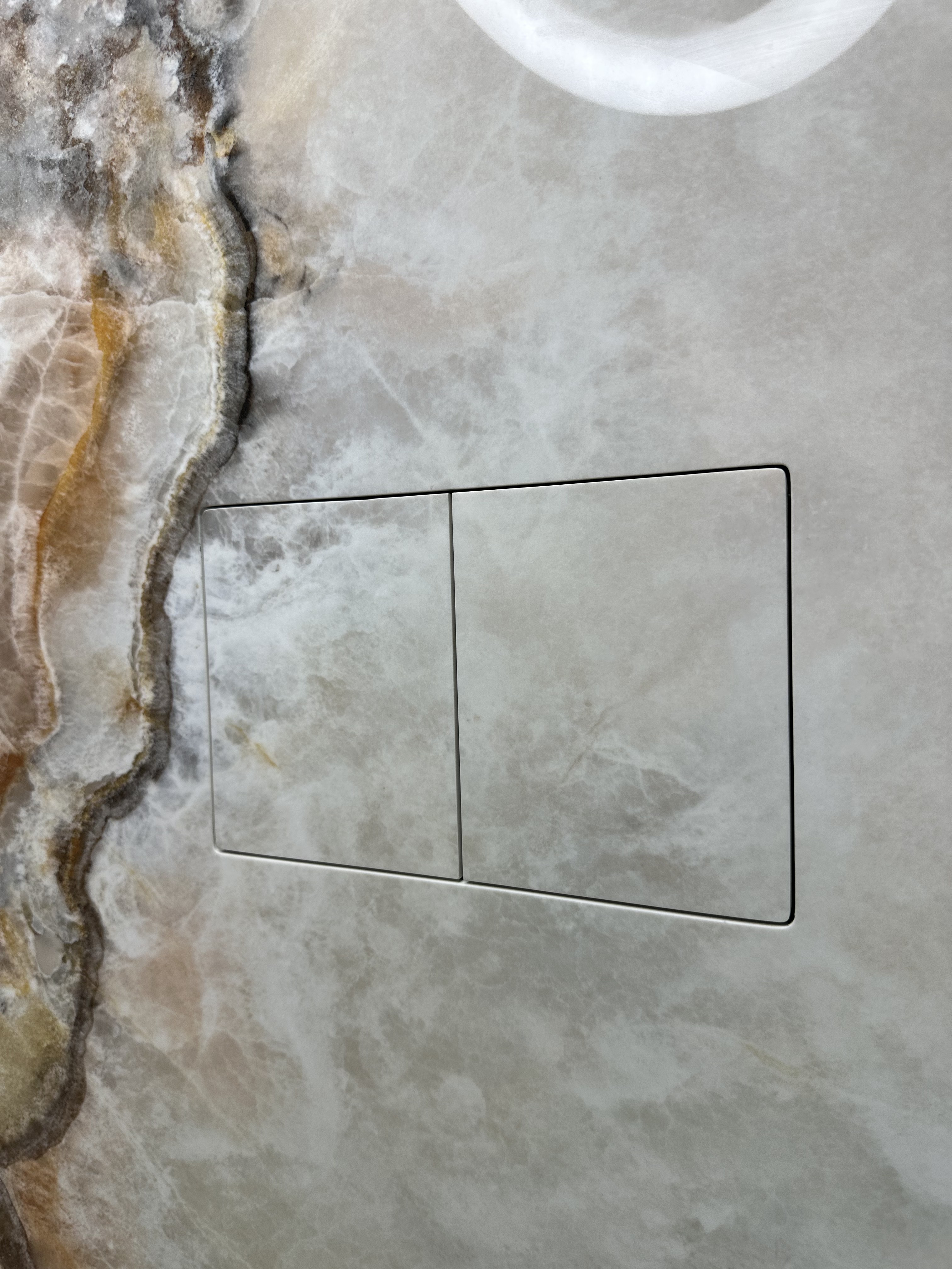 M4 Pulsador de descarga oculto sin marco